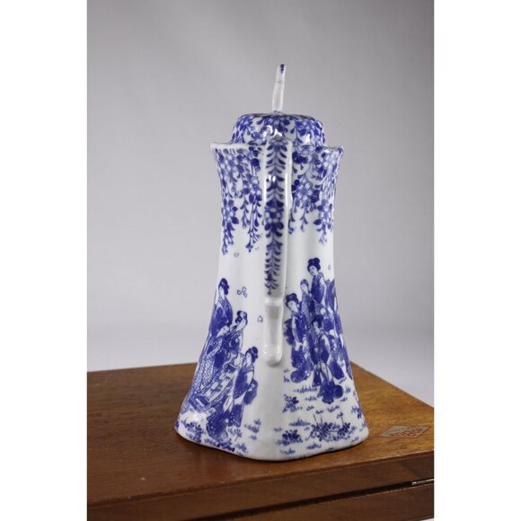 Vintage Japanese wine carafe, blue and white coffee pot, geishas kimono Sakura - Picture 6 of 10